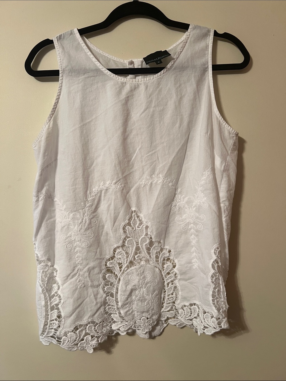 Cynthia Rowley White Eyelet Lace-Hem Sleeveless Camisole